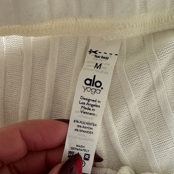 ALO Yoga Women's White Ribbed Shorts - Picture 3 of 5